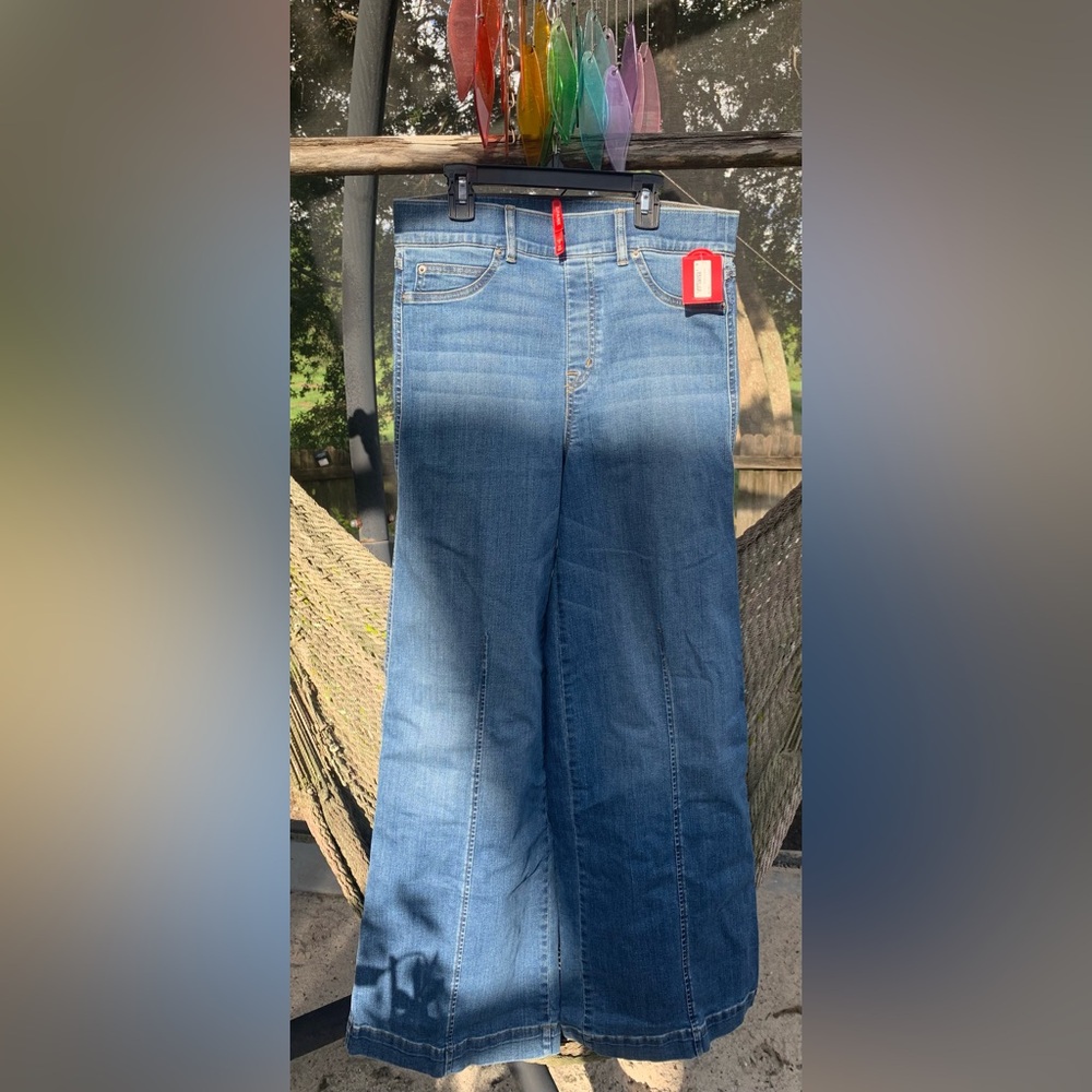 Spanx - size large - NWT - seamed front wide leg jeans - vintage indigo
